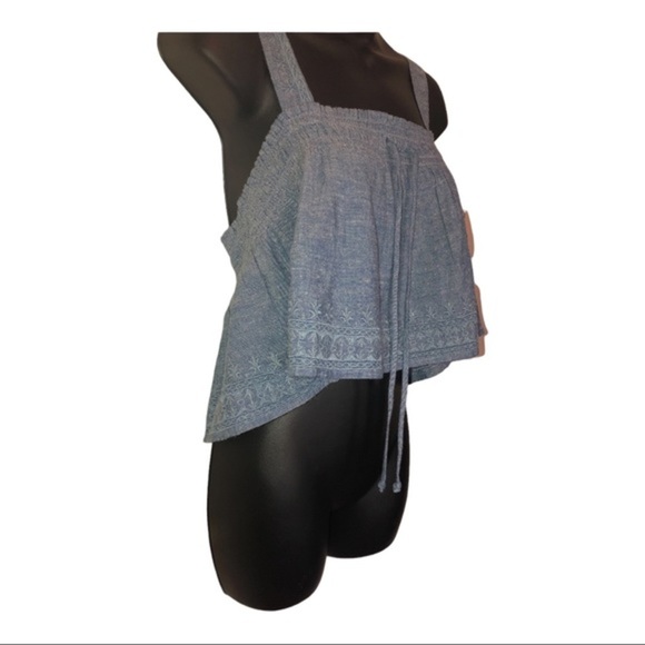 American‎ Eagle Blue chambray wide strap flirty flounce hem crop top size medium - Picture 7 of 9
